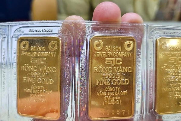 Giá vàng hôm nay 13/12: Vượt mức 156 triệu đồng/lượng